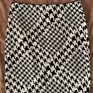 White House Black Market Skirt